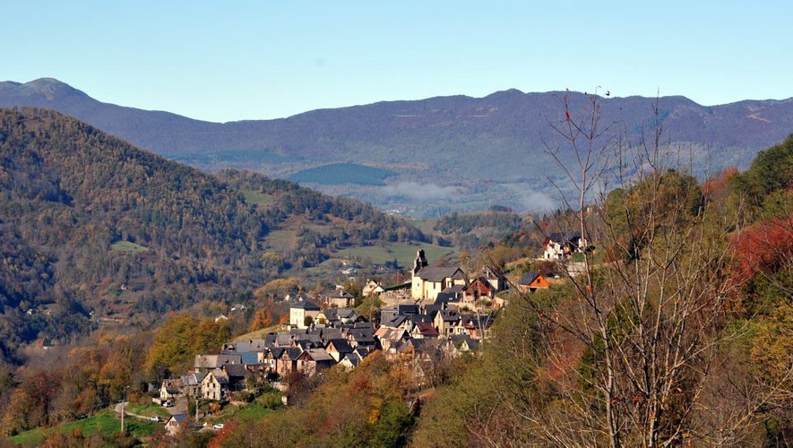 Randonnées à pieds ou vtt au coeur du Pays du Couserans en Ariège - Midi-Pyrénées - France